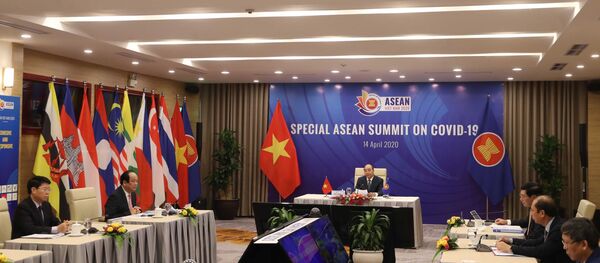Thủ tướng Nguyễn Xuân Phúc, Chủ tịch ASEAN 2020 phát biểu khai mạc.  - Sputnik Việt Nam