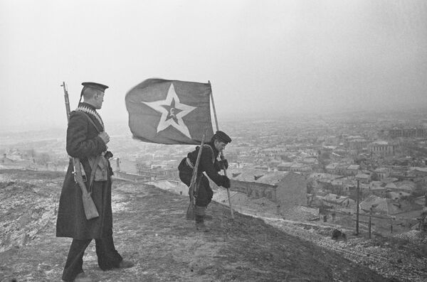 Thành phố Anh hùng Kerch: du kích trong trong các căn hầm đá Thành phố Anh hùng Kerch: du kích trong trong các căn hầm đá - Sputnik Việt Nam