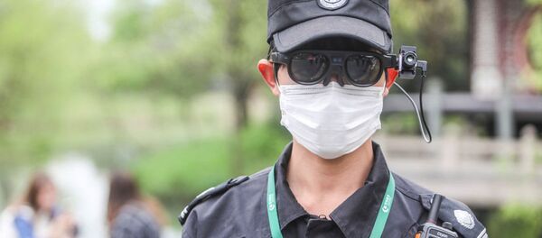 Trung Quốc tạo ra kính thông minh để nhận dạng người mắc COVID - Sputnik Việt Nam