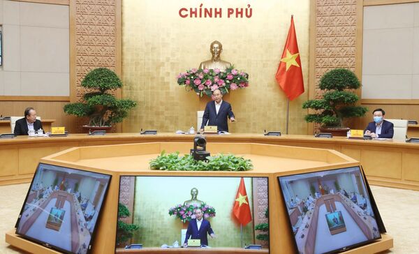 Covid-19 ở Việt Nam: Có tiếp tục cách ly xã hội? Covid-19 ở Việt Nam: Có tiếp tục cách ly xã hội? - Sputnik Việt Nam