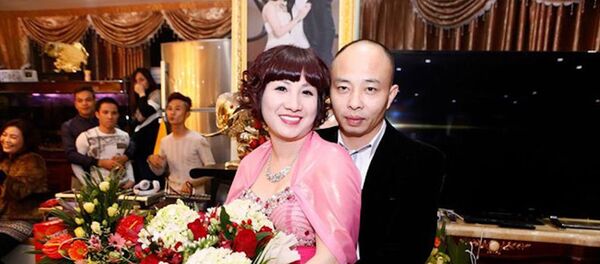 Vợ chồng đại gia bất động sản Dương Dường đã bị khởi tố, bắt tạm giam để điều tra vụ Cố ý gây thương tích và ngày 30-3 tại trụ sở Công ty bất động sản Dương Đường (TP Thái Bình) - Sputnik Việt Nam