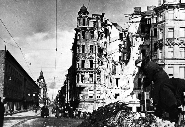 Thành phố Anh hùng Leningrad: Сuộc phong tỏa kéo dài 871 ngày Thành phố Anh hùng Leningrad: Сuộc phong tỏa kéo dài 871 ngày - Sputnik Việt Nam