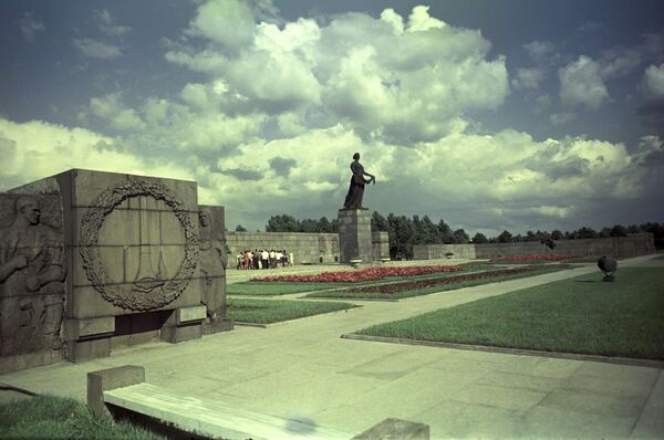 Thành phố Anh hùng Leningrad: Сuộc phong tỏa kéo dài 871 ngày Thành phố Anh hùng Leningrad: Сuộc phong tỏa kéo dài 871 ngày - Sputnik Việt Nam