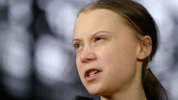 Greta Thunberg tại một cuộc họp với các bộ trưởng môi trường EU tại Brussels - Sputnik Việt Nam