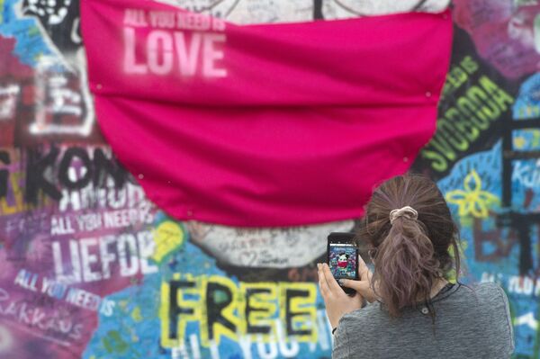 Ngồi nhà mệt mỏi lắm rồi. Châu Âu trở lại cuộc sống bình thường - Sputnik Việt Nam