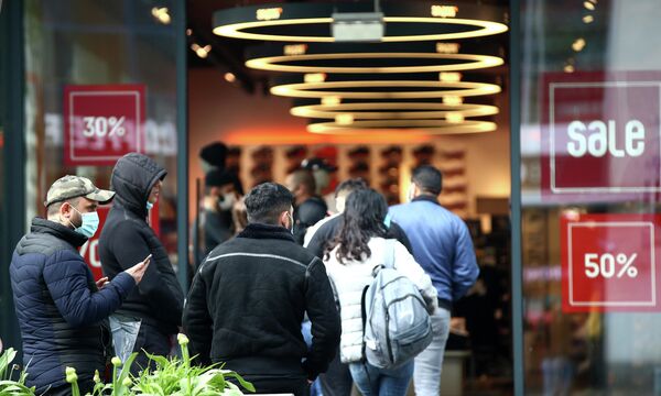 Ngồi nhà mệt mỏi lắm rồi. Châu Âu trở lại cuộc sống bình thường - Sputnik Việt Nam