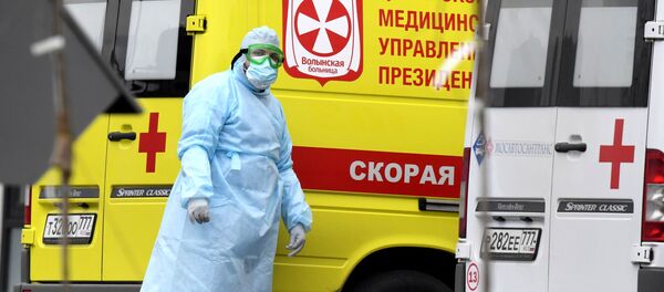 Nhân viên y tế tại bệnh viện ở vùng Kommunarka - Sputnik Việt Nam