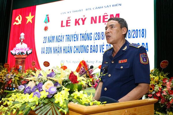 Thủ tướng Việt Nam bổ nhiệm loạt lãnh đạo cấp cao Bộ Công an, Bộ Quốc phòng - Sputnik Việt Nam