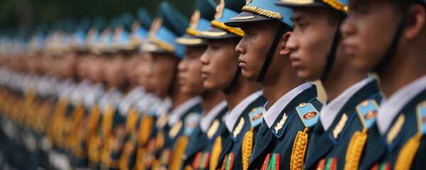 Chiều 29/4, Thủ tướng Chính phủ Nguyễn Xuân Phúc đã đến thăm, làm việc với Quân chủng Phòng không-Không quân, Quân đội nhân dân Việt Nam. - Sputnik Việt Nam