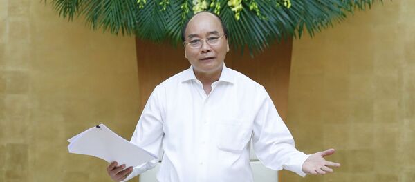 Thủ tướng Nguyễn Xuân Phúc phát biểu tại buổi làm việc. Thủ tướng Nguyễn Xuân Phúc phát biểu tại buổi làm việc. - Sputnik Việt Nam