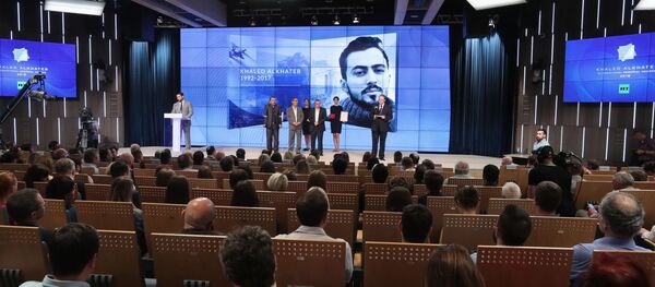 Kênh truyền hình RT nêu tên những người đầu tiên đoạt giải Khaled Alkhateb Memorial Awards - Sputnik Việt Nam
