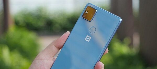 Bphone B86 là điện thoại thông minh thế hệ mới vừa được Bkav ra mắt trực tuyến hôm 10/5. - Sputnik Việt Nam