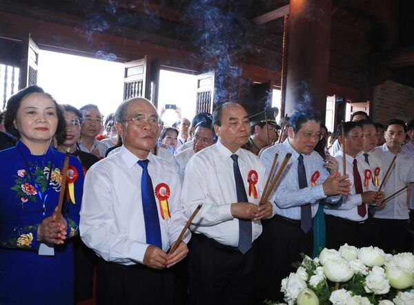 Khánh thành Đền thờ Gia tiên Chủ tịch Hồ Chí Minh tại Nghệ An - Sputnik Việt Nam