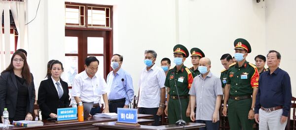 Phiên xét xử sơ thẩm chiều 20/5. Phiên xét xử sơ thẩm chiều 20/5. - Sputnik Việt Nam