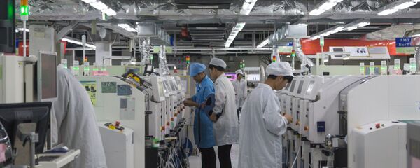 Sản xuất điện thoại thông minh Huawei. Trung Quốc - Sputnik Việt Nam