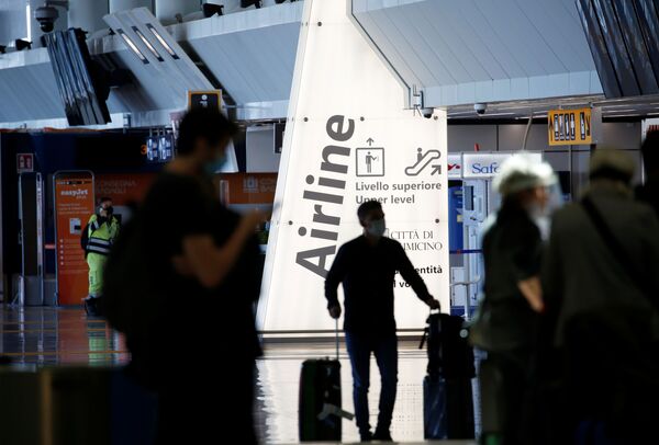 Từ búp bê bơm hơi đến thu hoạch vụ mùa: Thế giới ra khỏi chế độ cách ly như thế nào Từ búp bê bơm hơi đến thu hoạch vụ mùa: Thế giới ra khỏi chế độ cách ly như thế nào - Sputnik Việt Nam