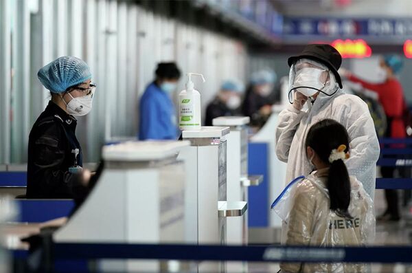 Hộ chiếu COVID: Có thể đi du lịch mà không cần xét nghiệm kháng thể hay không? - Sputnik Việt Nam