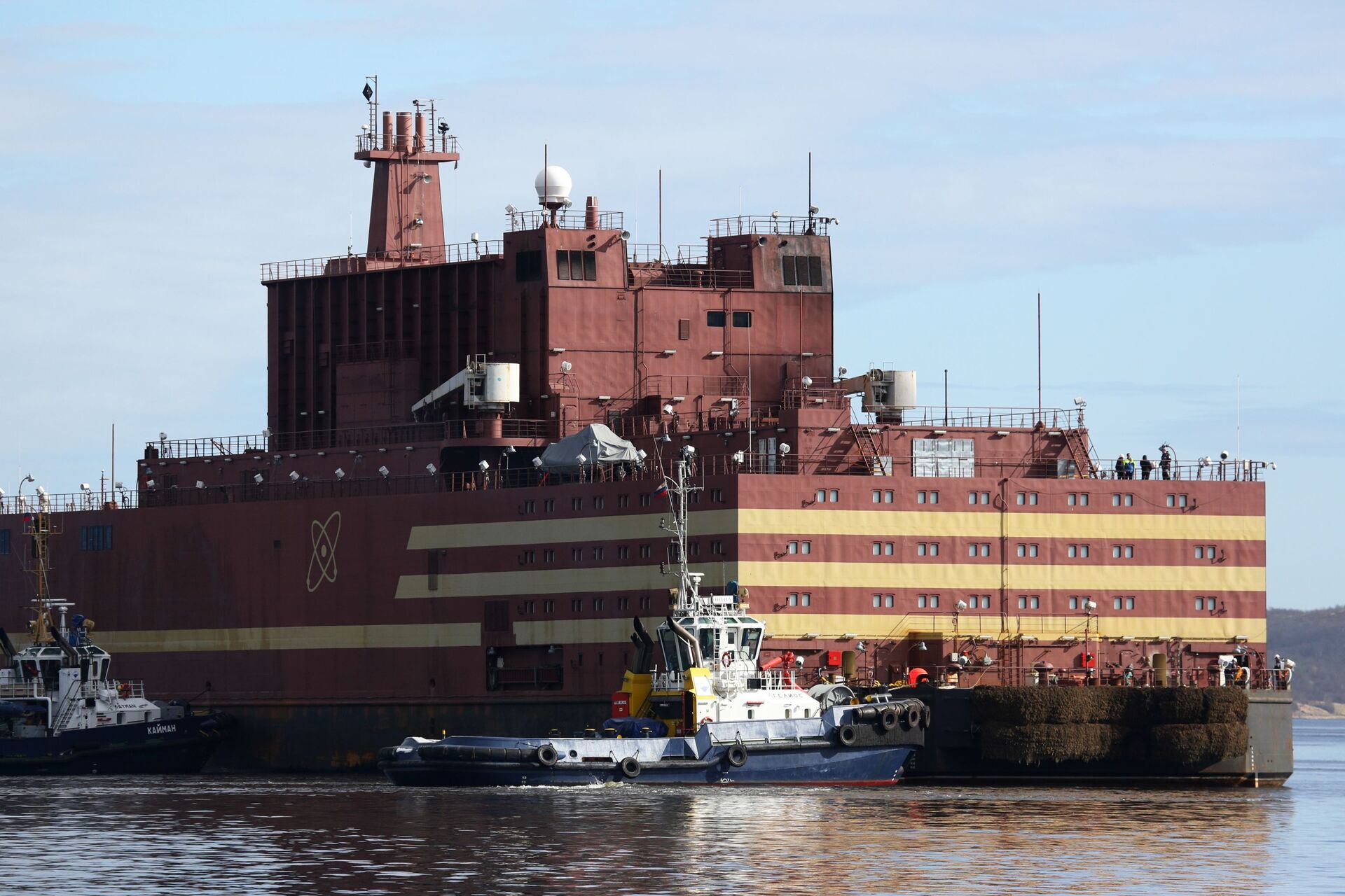 Cuộc họp của đơn vị năng lượng hạt nhân nổi Akademik Lomonosov ở Murmansk - Sputnik Việt Nam, 1920, 22.02.2022