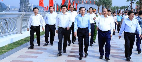 Thủ tướng Nguyễn Xuân Phúc và các đại biểu tại Lễ khánh thành Thủ tướng Nguyễn Xuân Phúc và các đại biểu tại Lễ khánh thành - Sputnik Việt Nam