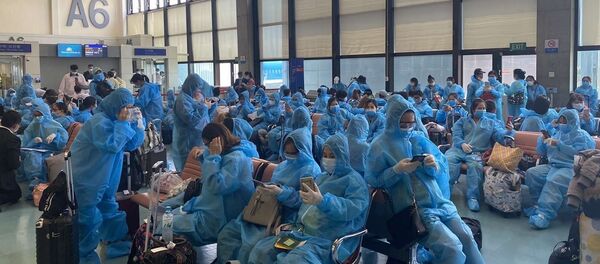 Hơn 340 công dân Việt Nam từ Đài Loan về nước - Sputnik Việt Nam