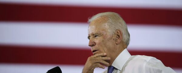 Ứng cử viên cho chức tổng thống Mỹ và cựu phó tổng thống Joe Biden - Sputnik Việt Nam