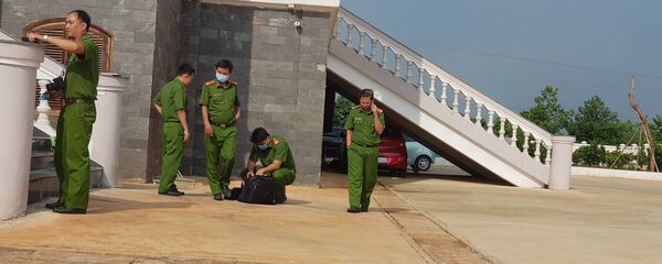 Hiện trường vụ nhảy lầu tự tử của ông Phước. - Sputnik Việt Nam