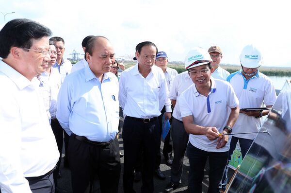 Thủ tướng Nguyễn Xuân Phúc thăm và làm việc tại Bà Rịa – Vũng Tàu Thủ tướng Nguyễn Xuân Phúc thăm và làm việc tại Bà Rịa – Vũng Tàu - Sputnik Việt Nam