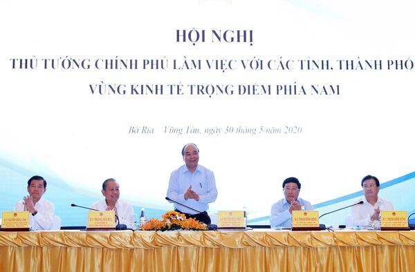 Thủ tướng Nguyễn Xuân Phúc thăm và làm việc tại Bà Rịa – Vũng Tàu Thủ tướng Nguyễn Xuân Phúc thăm và làm việc tại Bà Rịa – Vũng Tàu - Sputnik Việt Nam