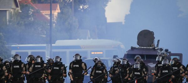 Bộ Ngoại giao Nga lên án vụ việc với nhà báo Sputnik ở Minneapolis - Sputnik Việt Nam