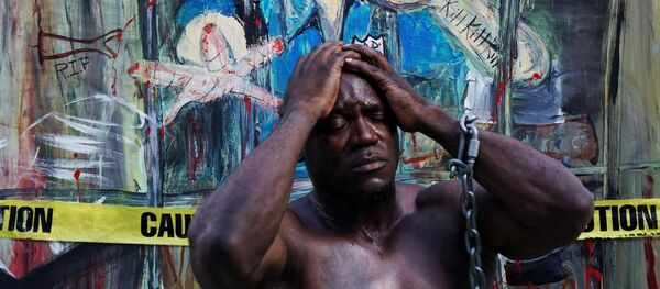 Các thành viên cuộc biểu tình trên đường phố New York phản đối cảnh sát gây ra cái chết cho người Mỹ gốc Phi George Floyd  - Sputnik Việt Nam