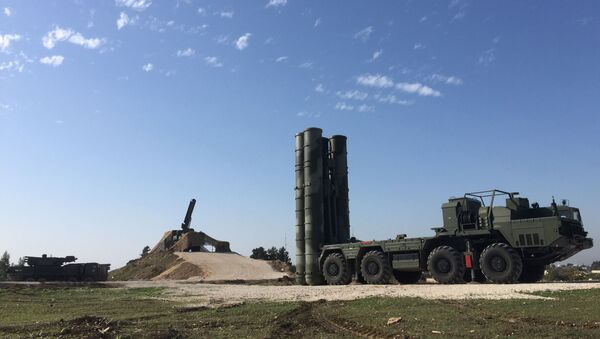 Tên lửa Nga S-400 đã triển khai ở Syria - Sputnik Việt Nam