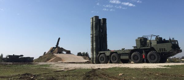 Tên lửa Nga S-400 đã triển khai ở Syria - Sputnik Việt Nam