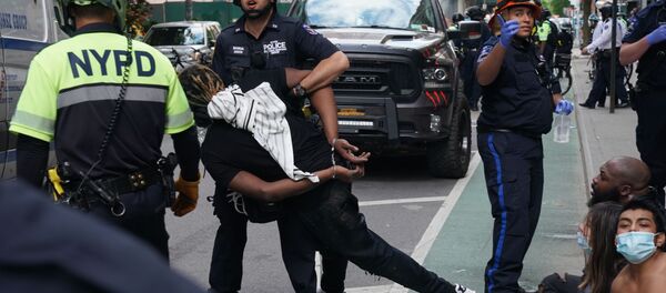 Сuộc biểu tình ở Hoa Kỳ Сuộc biểu tình ở Hoa Kỳ - Sputnik Việt Nam