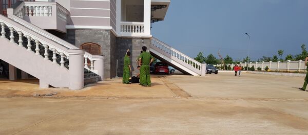 Hiện trường vụ nhảy lầu tự tử của ông Phước. - Sputnik Việt Nam