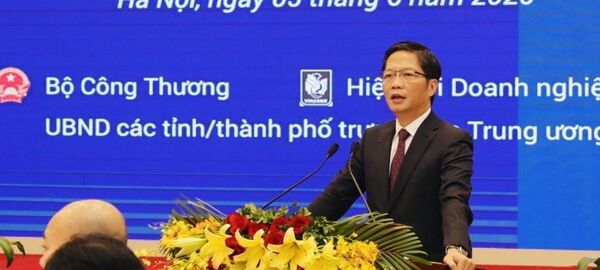 Bộ trưởng Bộ Công Thương Trần Tuấn Anh phát biểu tại hội nghị.  - Sputnik Việt Nam