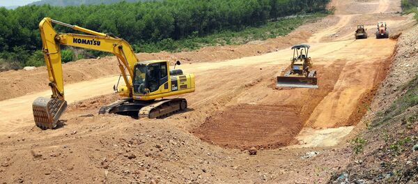 Thi công tại gói thầu số 8 trên địa bàn tỉnh Thừa Thiên- Huế. - Sputnik Việt Nam
