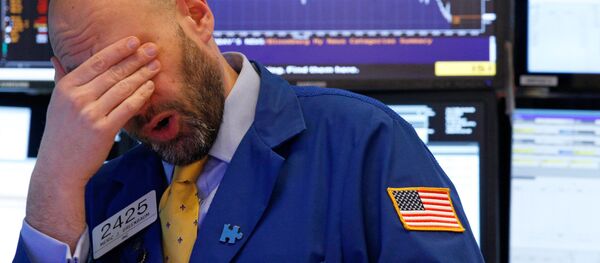 Nhà giao dịch cuối ngày trên thị trường chứng khoán New York Nhà giao dịch cuối ngày trên thị trường chứng khoán New York - Sputnik Việt Nam