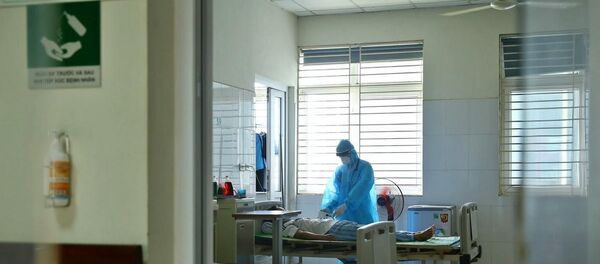 Khoa Vi rút - Ký sinh trùng (Bệnh viện Bệnh Nhiệt đới Trung ương cơ sở 2) hiện đang theo dõi và điều trị cho 5 bệnh nhân COVID-19. - Sputnik Việt Nam