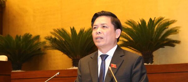 Bộ trưởng Bộ Giao thông Vận tải Nguyễn Văn Thể giải trình ý kiến đại biểu Quốc hội.  - Sputnik Việt Nam