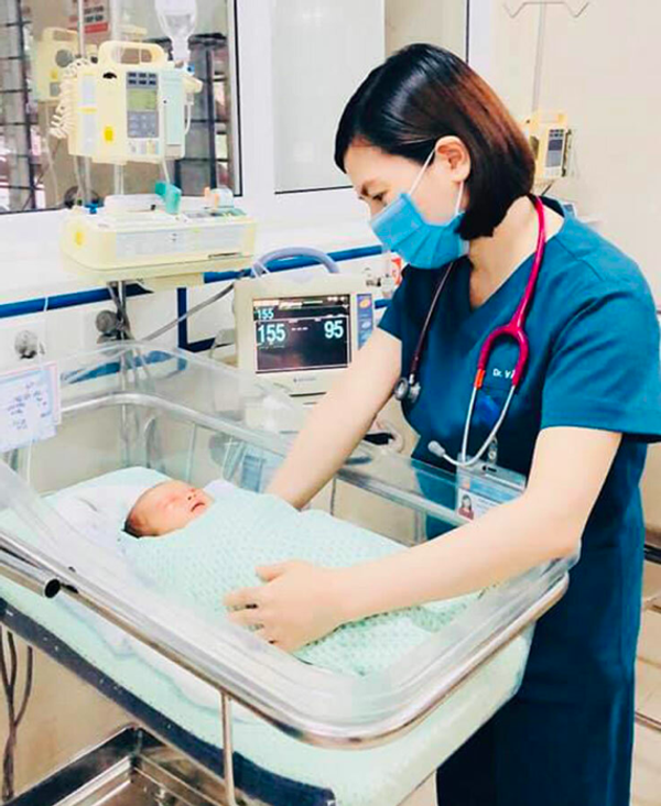 Bé trai bị bỏ rơi ở hố ga: Mắt và tai không bị tổn thương nghiêm trọng Bé trai bị bỏ rơi ở hố ga: Mắt và tai không bị tổn thương nghiêm trọng - Sputnik Việt Nam