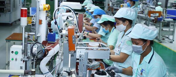 Sản xuất các loại loa và tai nghe điện thoại di động tại nhà máy của Công ty TNHH Điện tử Foster (Bắc Ninh), tại Khu Công nghiệp Đô thị và Dịch vụ VSIP Bắc Ninh, xã Phù Chẩn, thị xã Từ Sơn, tỉnh Bắc Ninh Sản xuất các loại loa và tai nghe điện thoại di động tại nhà máy của Công ty TNHH Điện tử Foster (Bắc Ninh), tại Khu Công nghiệp Đô thị và Dịch vụ VSIP Bắc Ninh, xã Phù Chẩn, thị xã Từ Sơn, tỉnh Bắc Ninh - Sputnik Việt Nam