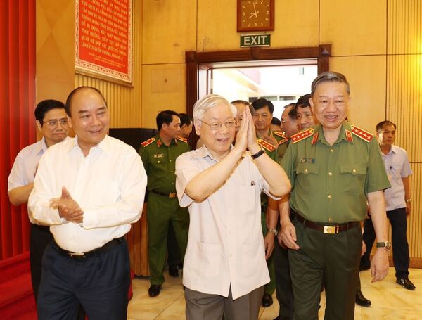 Tổng Bí thư, Chủ tịch nước có chỉ đạo nóng đối với Đảng ủy Công an Trung ương - Sputnik Việt Nam