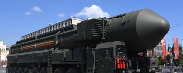 Hệ thống tên lửa Yars tại Cuộc diễu hành quân sự kỷ niệm 75 năm Chiến thắng ở Moskva - Sputnik Việt Nam