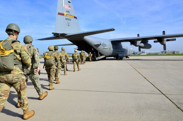 Chính thức triển khai Bộ chỉ huy: quân đội Mỹ đang chuẩn bị gì cho Đông Âu - Sputnik Việt Nam