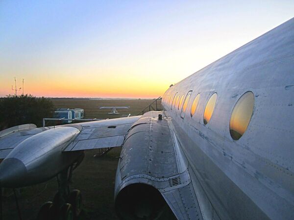 Thú chơi độc đáo: Cô gái Nga phục chế máy bay phản lực chở khách đầu tiên của Liên Xô Thú chơi độc đáo: Cô gái Nga phục chế máy bay phản lực chở khách đầu tiên của Liên Xô - Sputnik Việt Nam