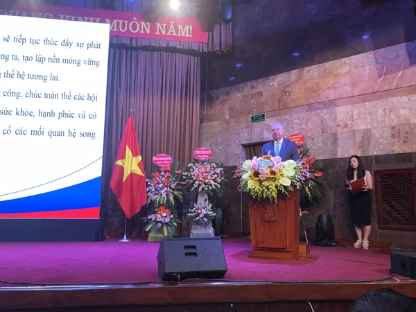 Hà Nội long trọng kỷ niệm 70 năm thành lập Hội hữu nghị Việt-Nga Hà Nội long trọng kỷ niệm 70 năm thành lập Hội hữu nghị Việt-Nga - Sputnik Việt Nam