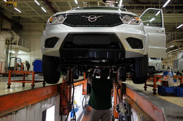 Mô hình tiện ích xe UAZ được trang bị hộp số tự động - Sputnik Việt Nam