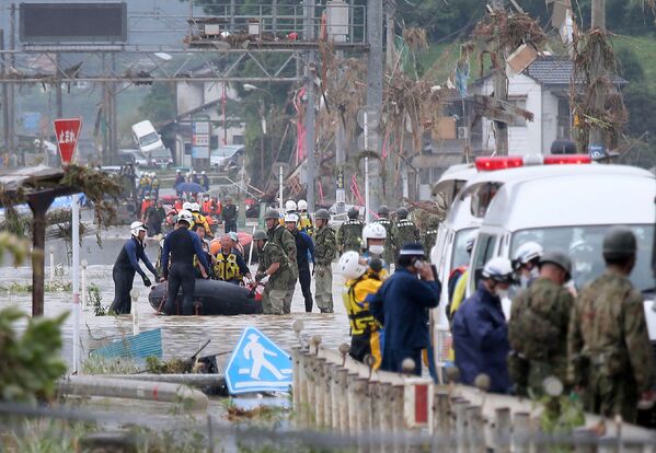 Sơ tán dân ở tỉnh Kumamoto, Nhật Bản - Sputnik Việt Nam