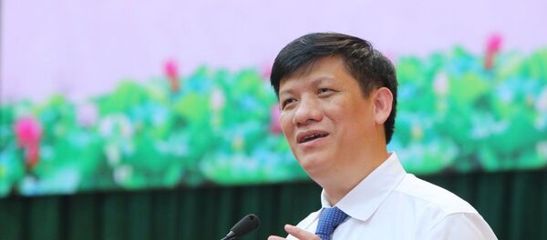 Thứ trưởng Bộ Y tế Nguyễn Thanh Long phát biểu tại buổi lễ. - Sputnik Việt Nam