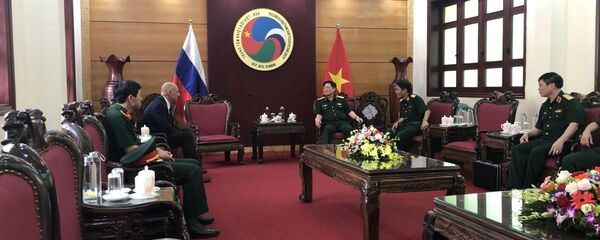 Phiên họp về công việc của Trung tâm Nhiệt đới Nga-Việt. Phiên họp về công việc của Trung tâm Nhiệt đới Nga-Việt. - Sputnik Việt Nam